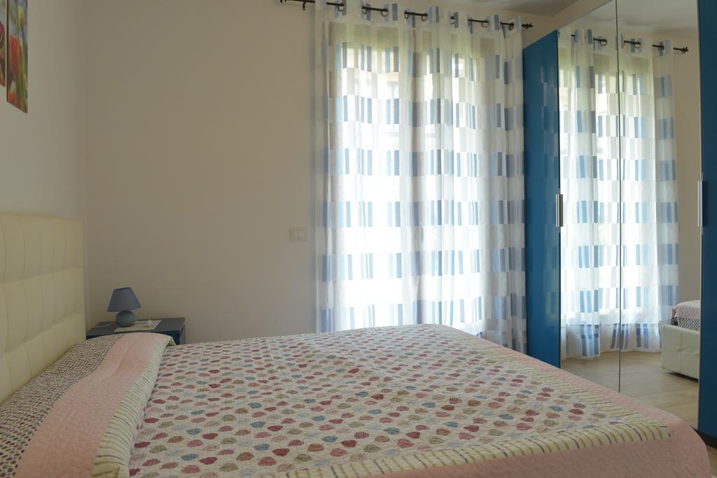 Villa Artemia Manerba del Garda Pokój zdjęcie