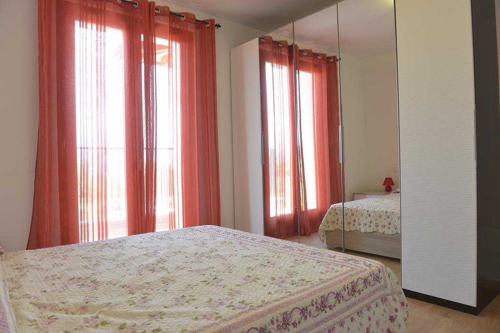 Villa Artemia Manerba del Garda Pokój zdjęcie
