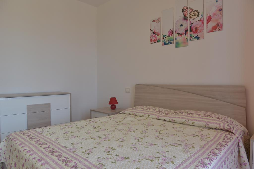 Villa Artemia Manerba del Garda Pokój zdjęcie